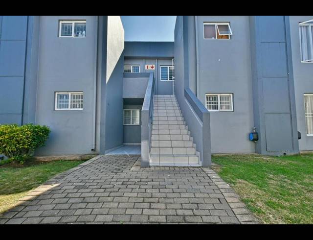 2 BEDROOM APARTMENT FOR SALE IN MULBARTON